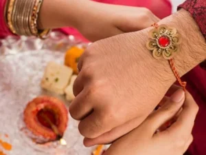 Read more about the article Raksha Bandhan 2024 :रक्षाबंधन 2024 में कब है, तिथि, महत्व और पौराणिक कथा