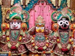 Read more about the article Shri Jagannath Aarti Lyrics: श्री जगन्नाथ आरती -चतुर्भुज जगन्नाथ…