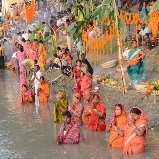 Read more about the article Chhath Puja 2024 Samagri List: छठ पूजा के लिए आवश्यक सामग्रियों की सूची, यहाँ देखें पूजा में इस्तेमाल होने वाले सामान