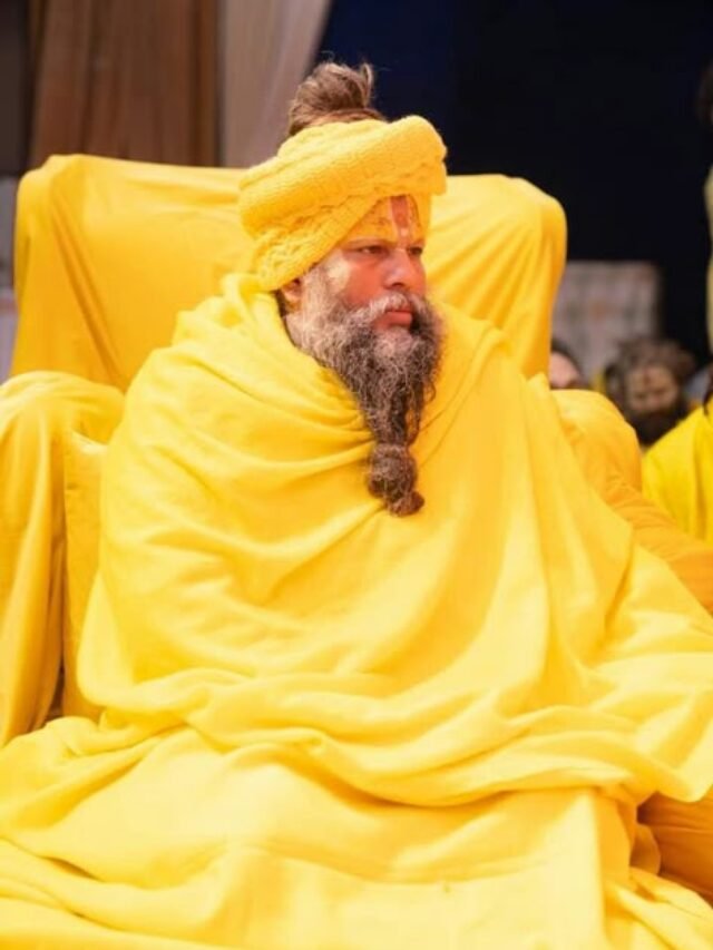 क्या सच में भगवान हैं? जानिए प्रेमानंद जी महाराज का चौंकाने वाला दृष्टिकोण!